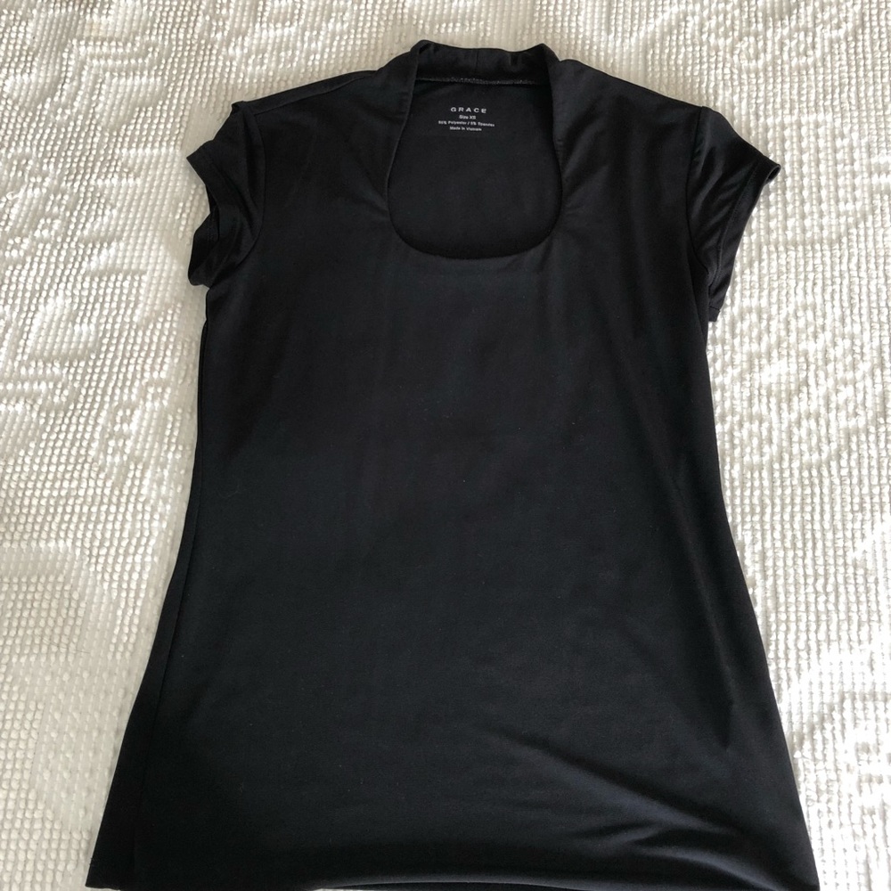 Black T, very flattering